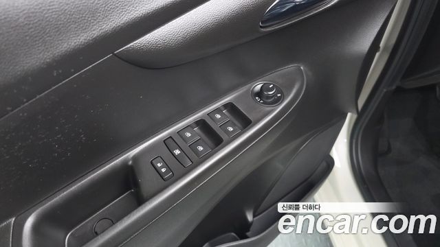 Chevrolet Korea Spark 2018 — photo 27