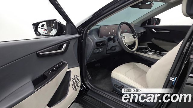 Kia EV6 2022 — photo 13