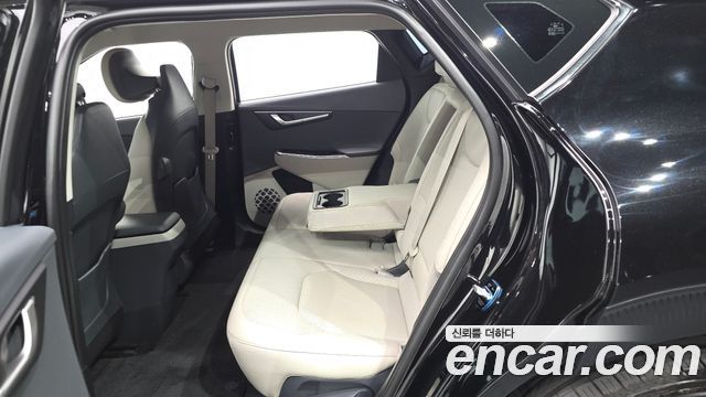 Kia EV6 2022 — photo 18