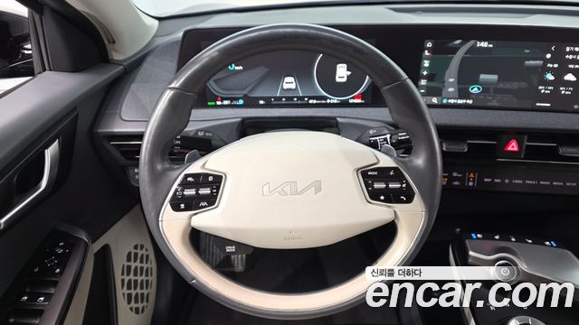 Kia EV6 2022 — photo 20
