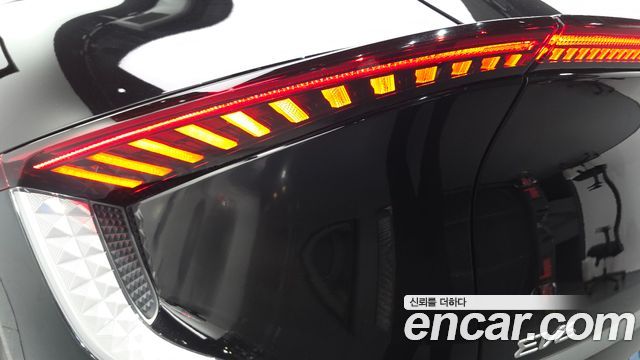Kia EV6 2022 — photo 9