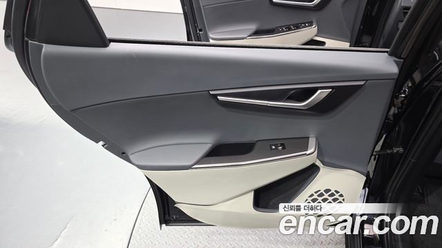 Kia EV6 2022 — photo 15