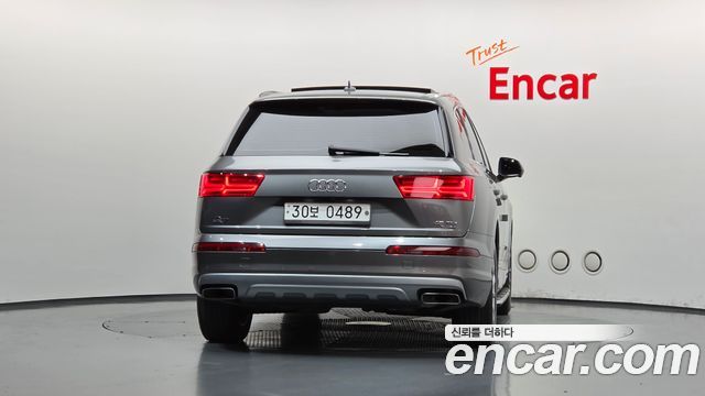 Audi Q7 2016 — photo 3