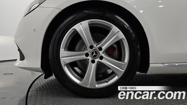 Mercedes-Benz E-Class 2018 — photo 5