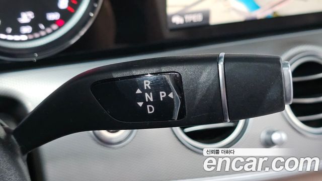 Mercedes-Benz E-Class 2018 — photo 9