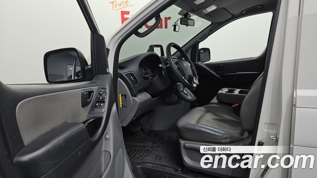 Hyundai Starex 2020 — photo 13