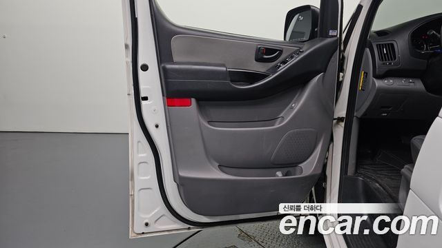 Hyundai Starex 2020 — photo 14