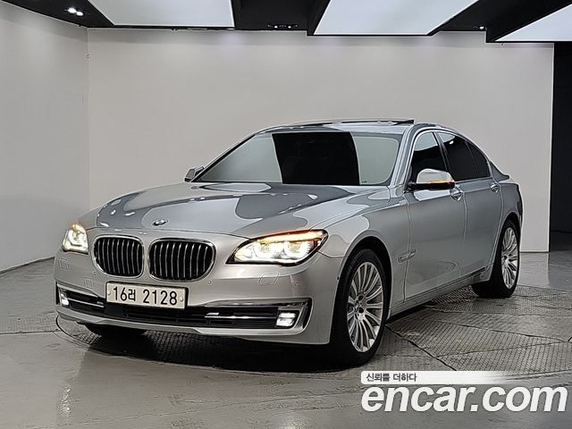 BMW 7-Series 2014 — photo 1