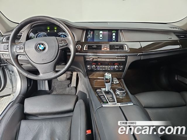 BMW 7-Series 2014 — photo 5