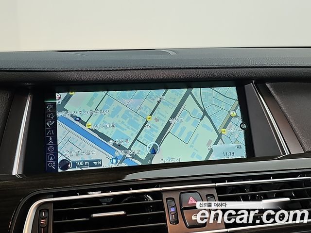 BMW 7-Series 2014 — photo 13