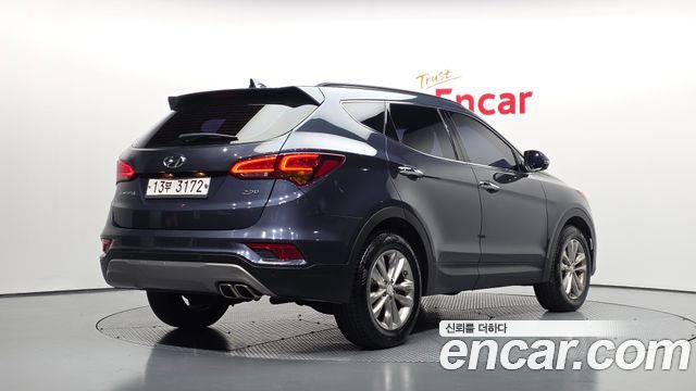 Hyundai Santafe 2018 — photo 2