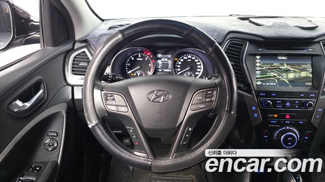 Hyundai Santafe 2018 — photo 19