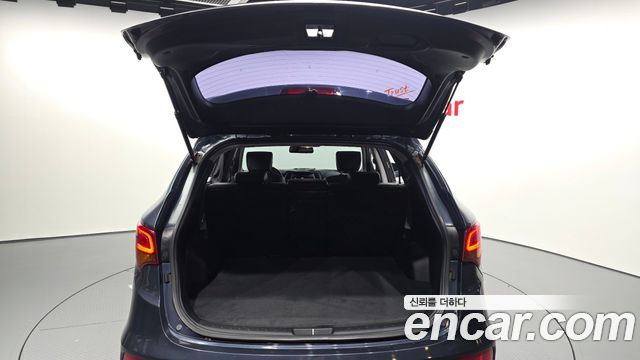 Hyundai Santafe 2018 — photo 26