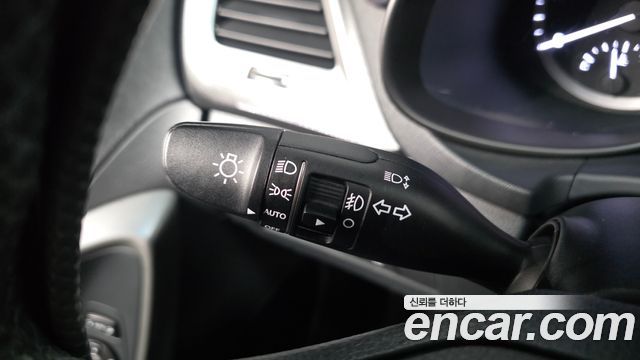 Hyundai Santafe 2018 — photo 29