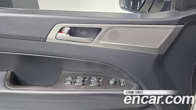 KG Mobility Rexton 2019 — photo 27