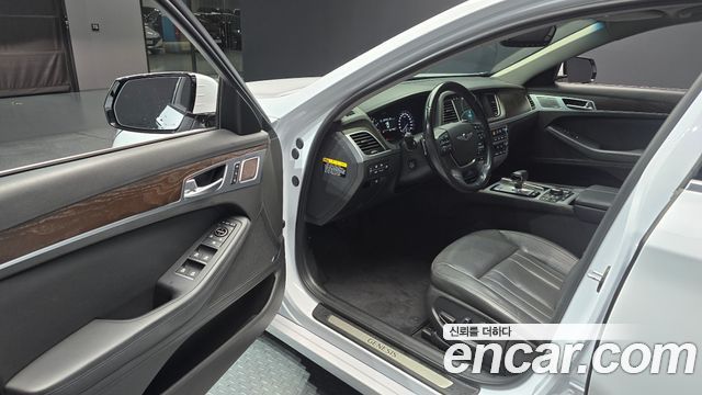 Genesis G80 2018 — photo 10