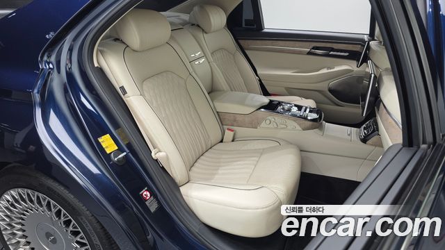 Genesis G90 2019 — photo 12