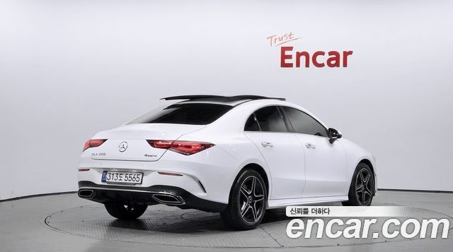 Mercedes-Benz CLA-Class 2022 — photo 2