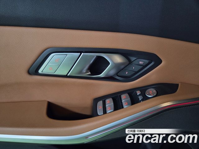 BMW 3-Series 2024 — photo 14