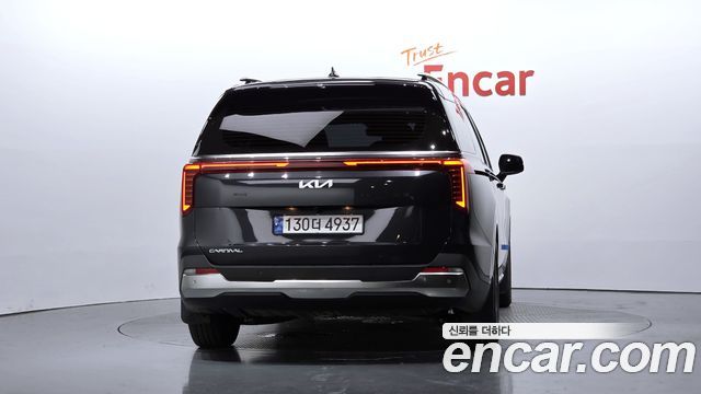 Kia Canival 2025 — photo 4