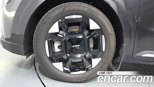 Kia Canival 2025 — photo 5