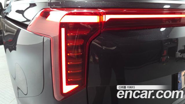 Kia Canival 2025 — photo 9