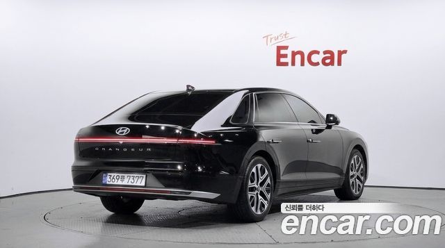 Hyundai Grandeur 2023 — photo 2