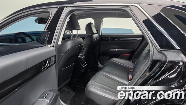 Hyundai Grandeur 2023 — photo 11