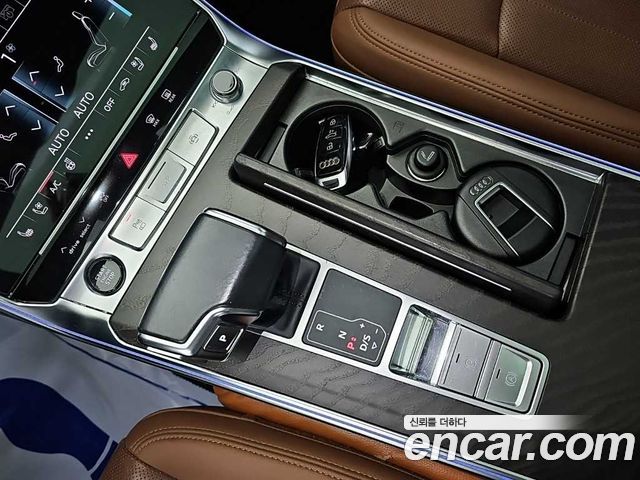 Audi A6 2021 — photo 8