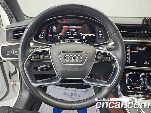 Audi A6 2021 — photo 9