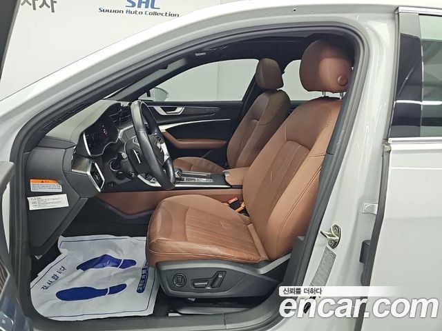 Audi A6 2021 — photo 11
