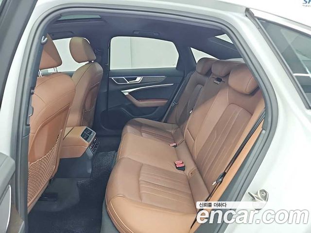 Audi A6 2021 — photo 12