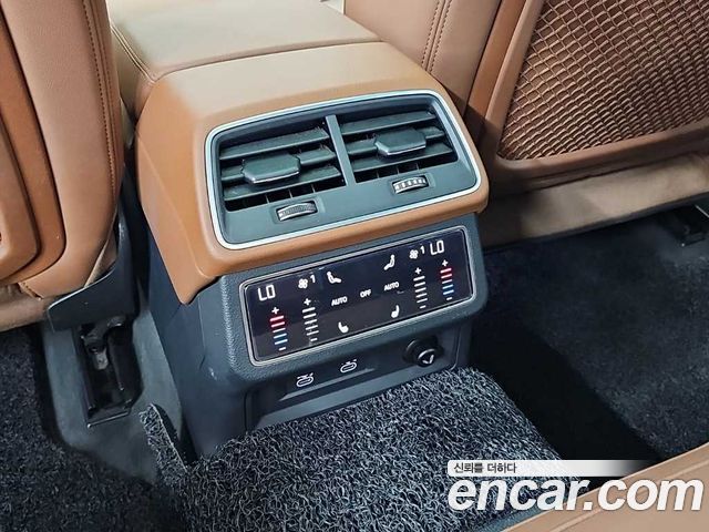 Audi A6 2021 — photo 13