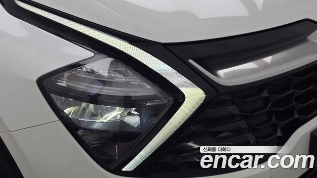 Kia Sportage 2022 — photo 8