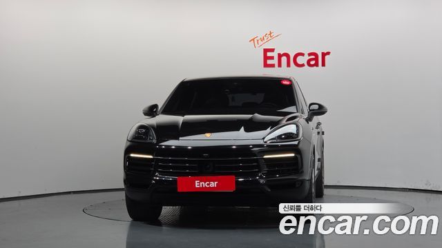 Porsche Cayenne 2023 — photo 3