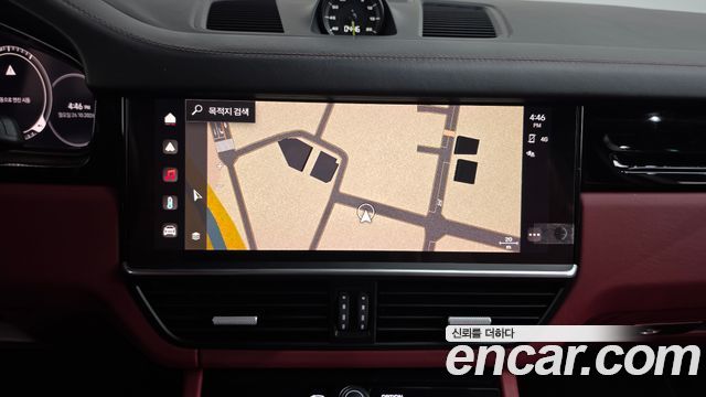Porsche Cayenne 2023 — photo 18