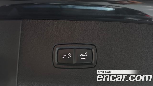 Porsche Cayenne 2023 — photo 22