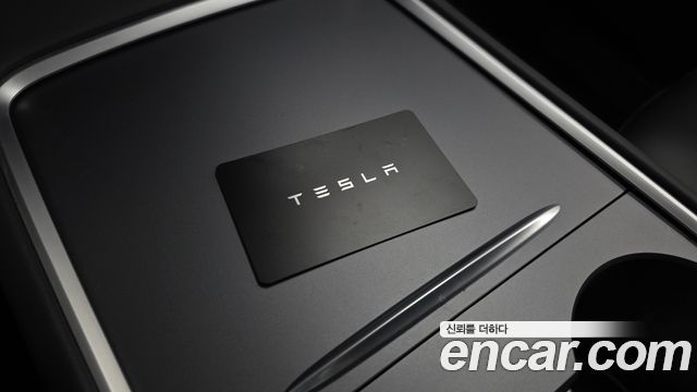 Tesla Model Y 2024 — photo 29