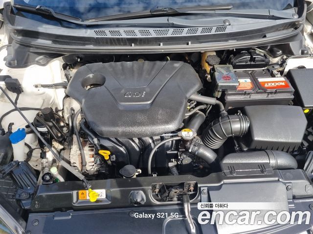 Hyundai AVANTE 2014 — photo 15