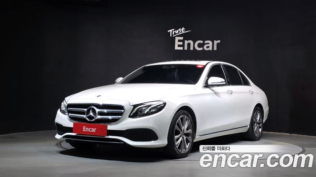 Mercedes-Benz E-Class 2019 — photo 1