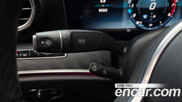 Mercedes-Benz E-Class 2019 — photo 27