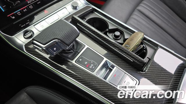 Audi A7 2022 — photo 12
