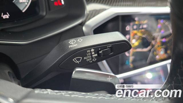 Audi A7 2022 — photo 25