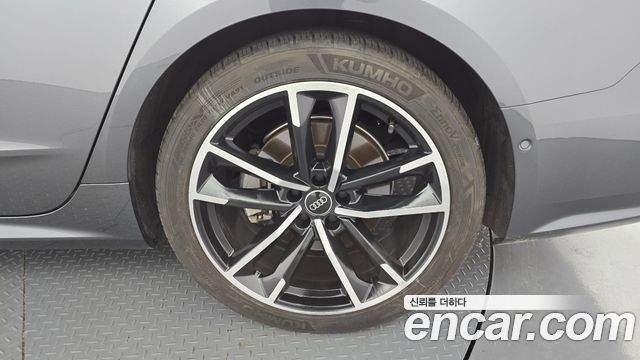 Audi A7 2022 — photo 7