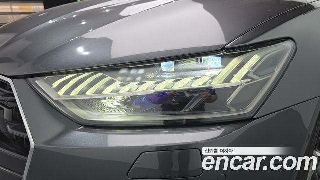 Audi A7 2022 — photo 8