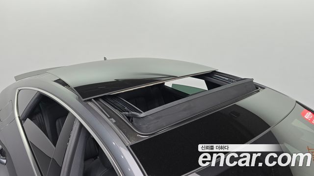 Audi A7 2022 — photo 28