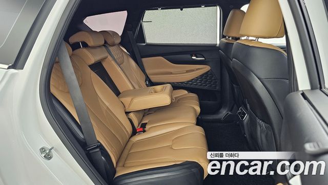 Hyundai Santafe 2021 — photo 18