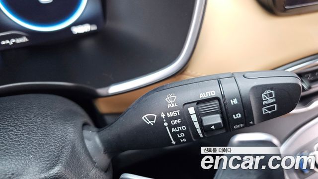Hyundai Santafe 2021 — photo 27