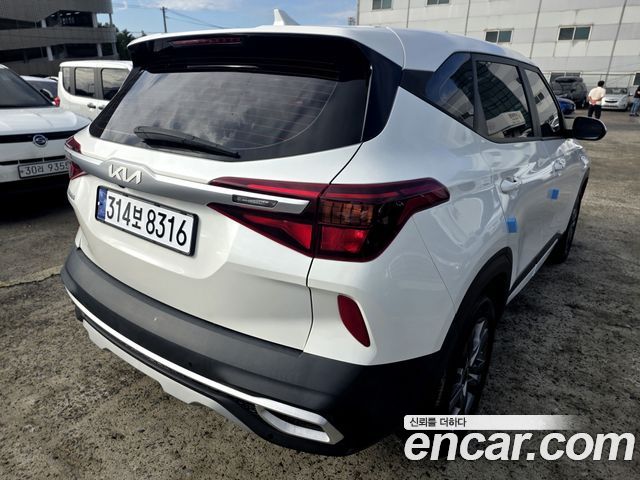 Kia Seltos 2023 — photo 8