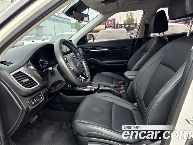 Kia Seltos 2023 — photo 12